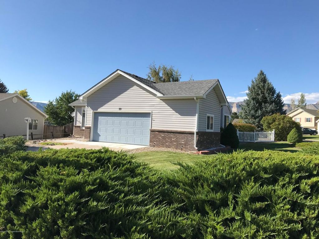 77 Hawthorne Way, Parachute, CO 81635 Trulia