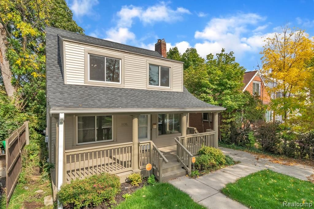 1036 Poxson Ave, Lansing, MI 48910