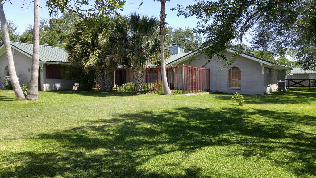 1424 S Virginia St, Port Lavaca, TX 77979 Trulia