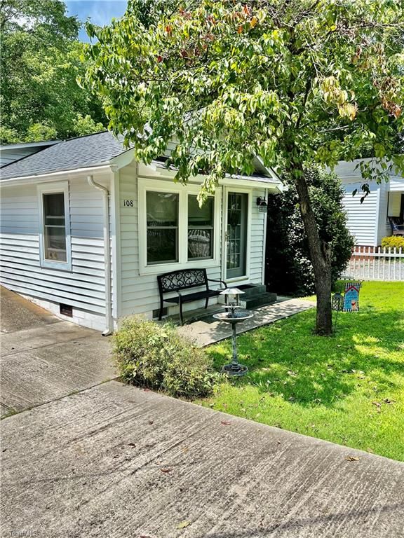 108 Jones St, Cleveland, NC 27013