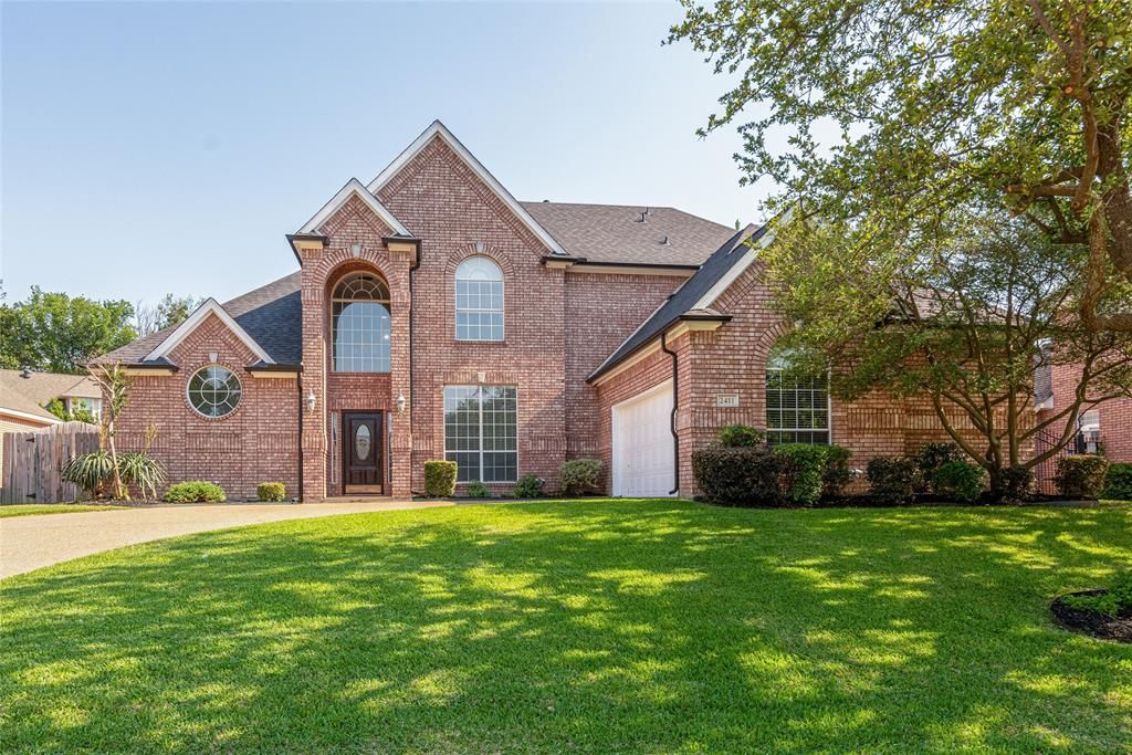 2411 Wilkes Dr, Colleyville, TX 76034