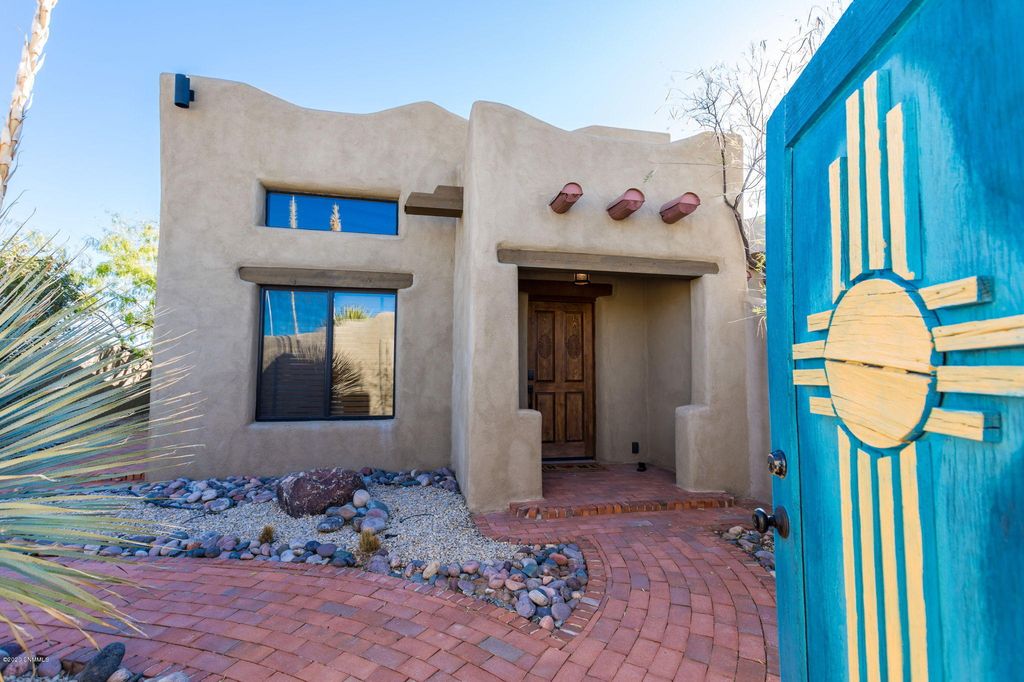 4061 Sotol Dr, Las Cruces, NM 88011