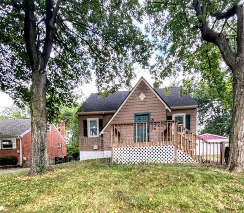 4202 Kugler Mill Rd, Cincinnati, OH 45236