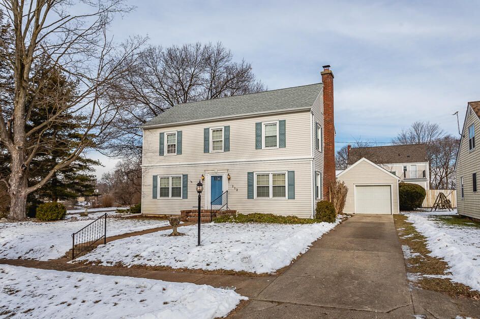 112 W Golf Ave, Jackson, MI 49203