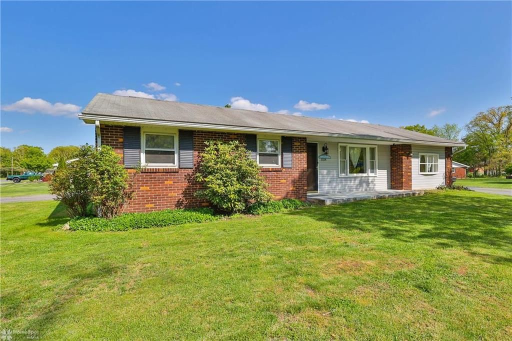 1034 Pine Tree Dr, Slatington, PA 18080 Trulia