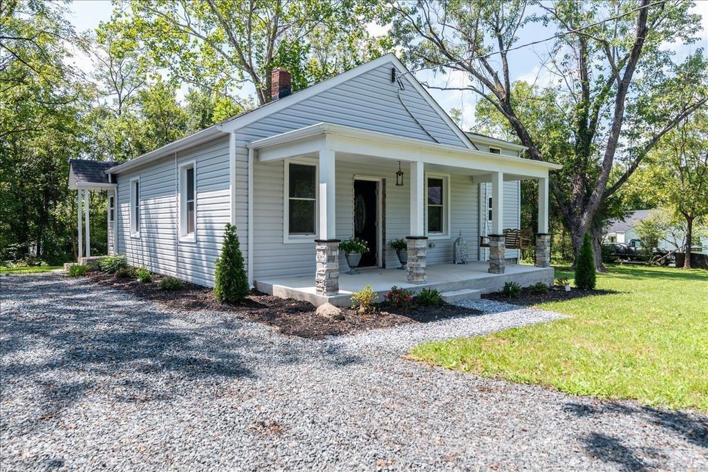 227 Tyree Cir, Madison Heights, VA 24572