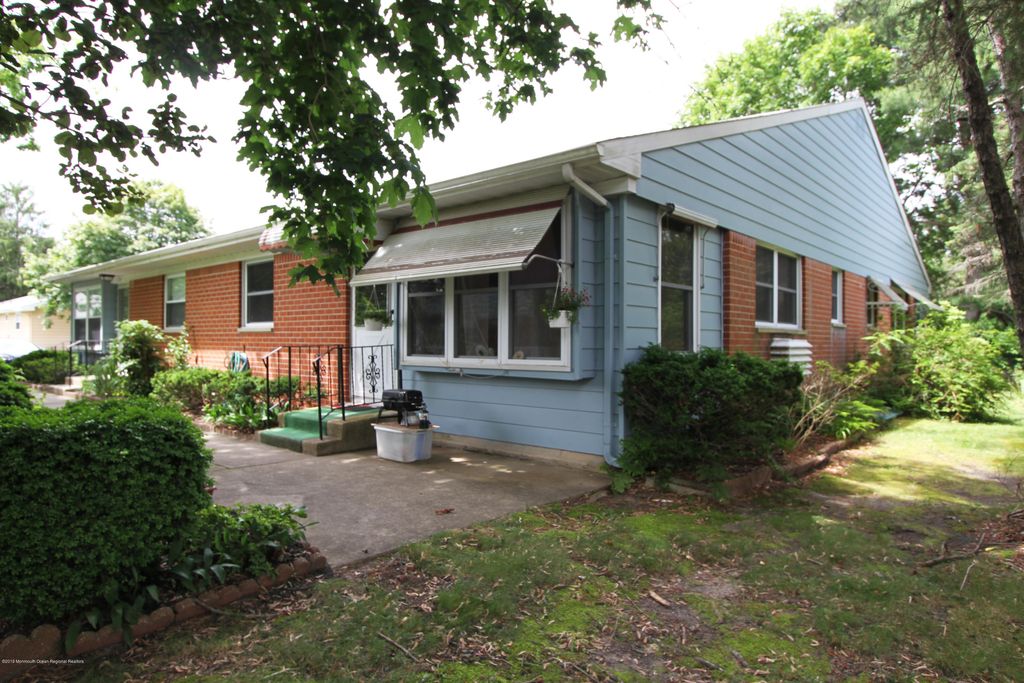 homes for sale in crestwood village 7 whiting nj