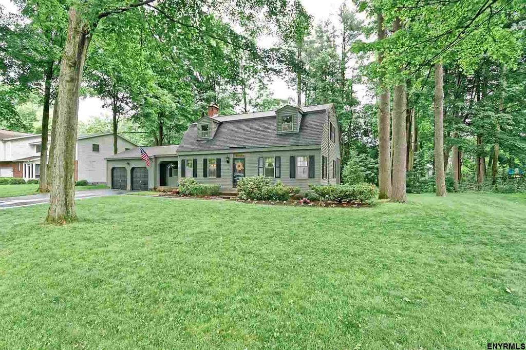 10 Eureka Ave, Saratoga Springs, NY 12866 Trulia