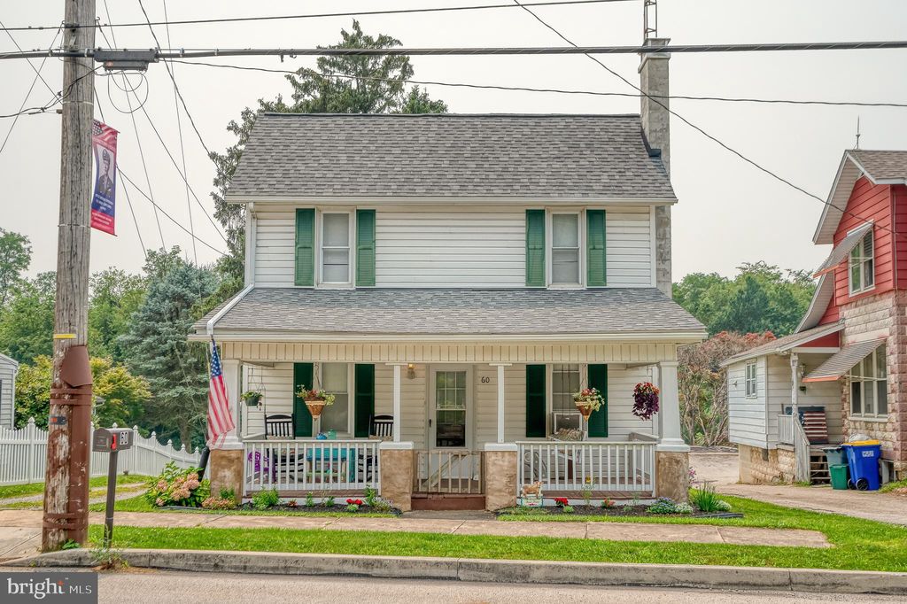 60 S  Main St, Stewartstown, PA 17363