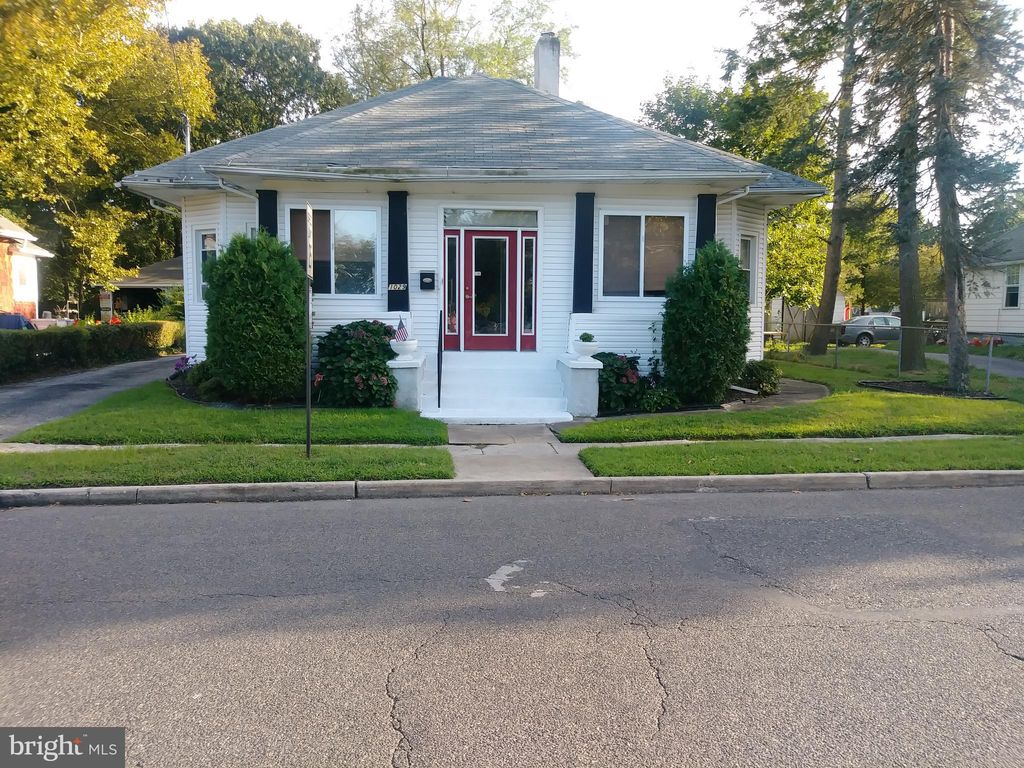 1029 New Pear St, Vineland, NJ 2 Bed, 1 Bath 16 Photos Trulia