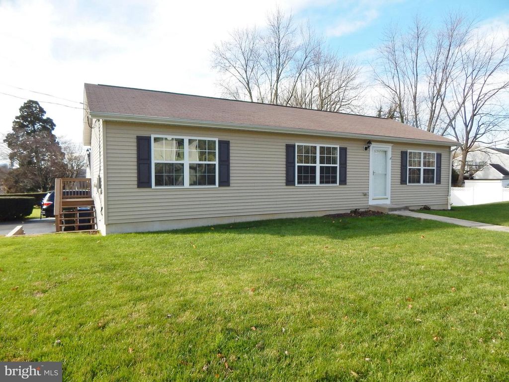 1640 Fairview Ave, Willow Grove, PA 19090 3 Bed, 2 Bath SingleFamily