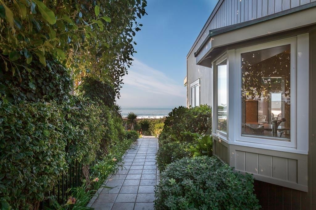 195 Rincon Point Rd, Carpinteria, CA 3 Bed, 3.5 Bath SingleFamily