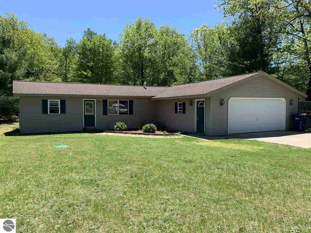 186 S Carolyn Dr, Lake City, MI 49651 Trulia