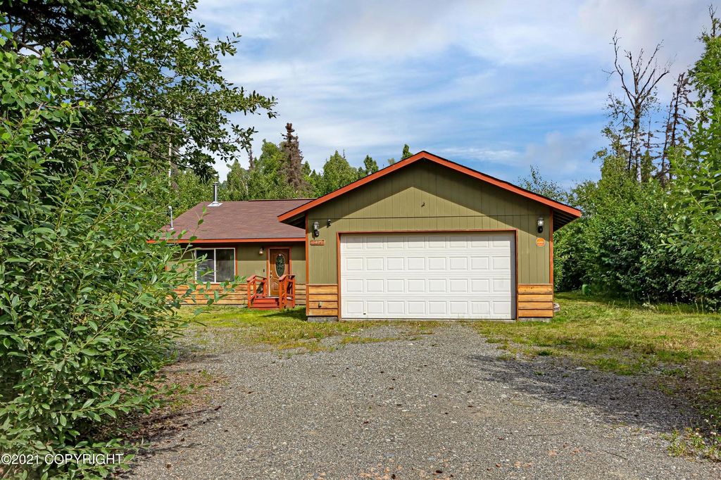 6419 S Northern Lights St, Wasilla, AK 99623