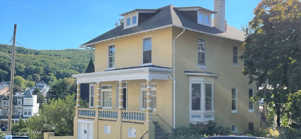 232 Clymer St, Reading, PA 19602