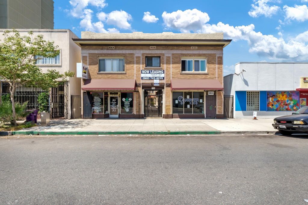 1049 Pine Ave, Long Beach, CA 90813
