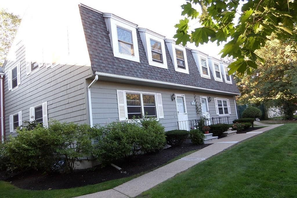 29 Saco St, Newton Upper Falls, MA 02464