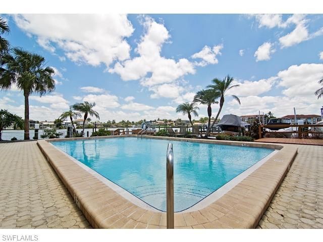 271 Southbay Dr #234, Naples, FL 34108