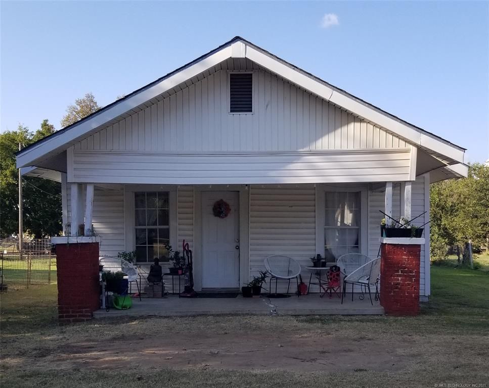 503 E Chickasaw St, Marietta, OK 73448