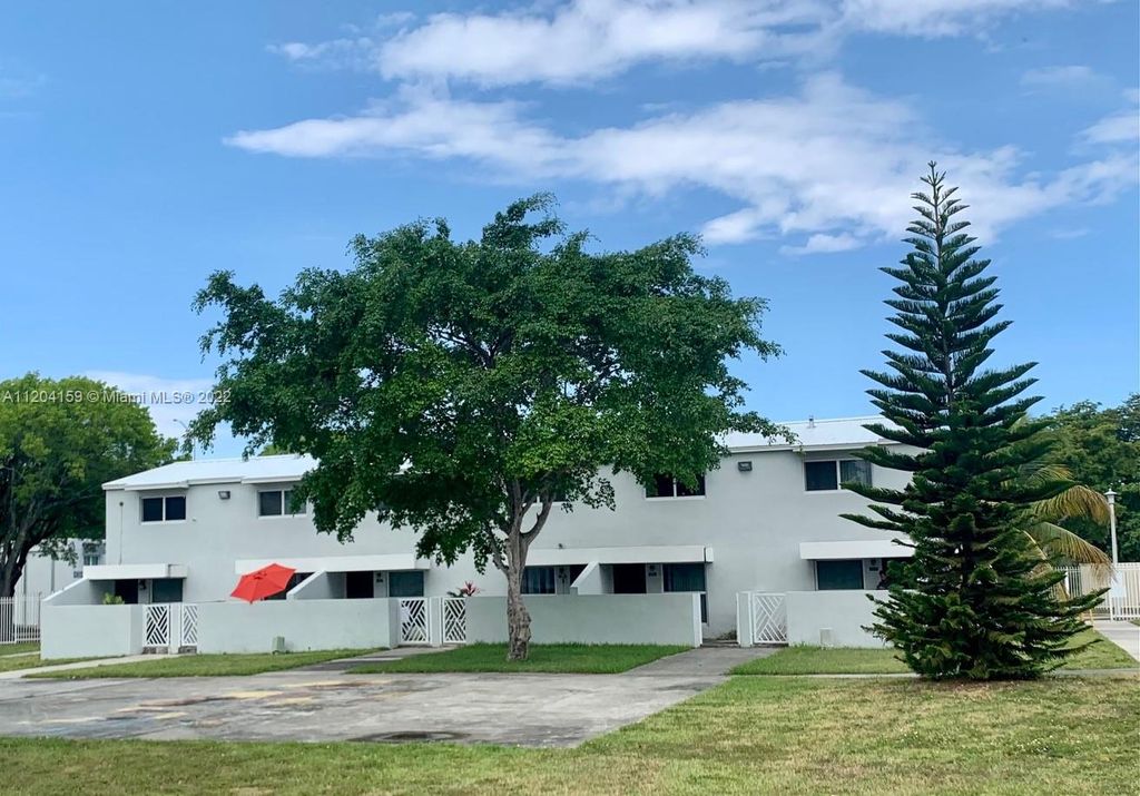 1994 NW 5th Pl #273, Miami, FL 33136