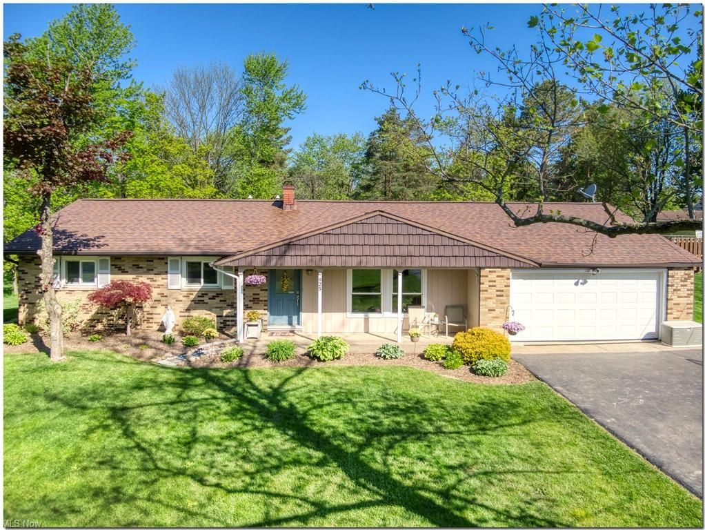 925 Gloria Dr, Macedonia, OH 44056 3 Bed, 2 Bath SingleFamily Home