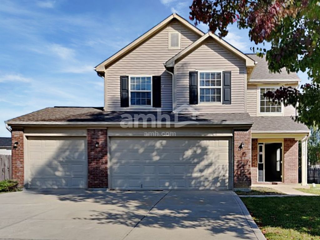 12430 Titans Dr, Fishers, IN 46037