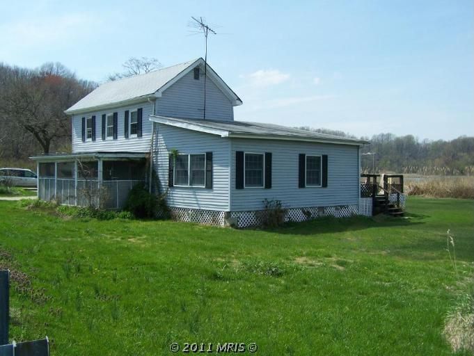 585 Fairhaven Rd, Tracys Landing, MD 20779