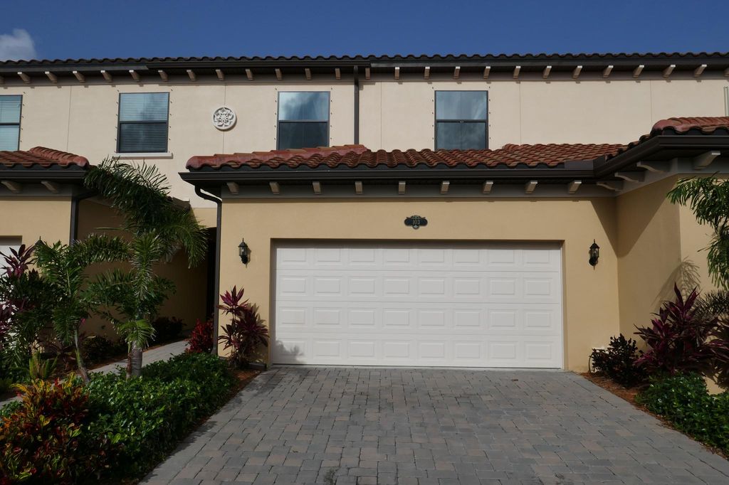 740 Lanai Cir #103, Indian Harbour Beach, FL 32937