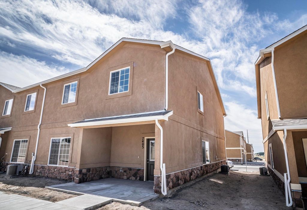 7405 Forest Meadows Ave, Colorado Springs, CO 80908