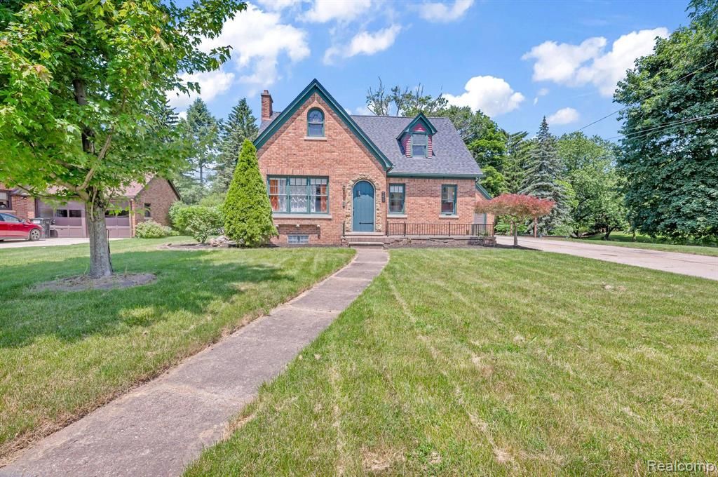 741 E Grand River Ave, Fowlerville, MI 48836 MLS 20240033524 Trulia