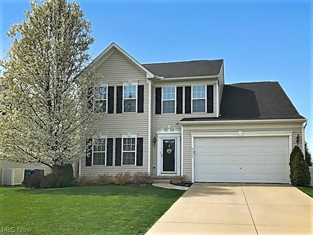 436 Cherrywood Ln, Painesville, OH 44077