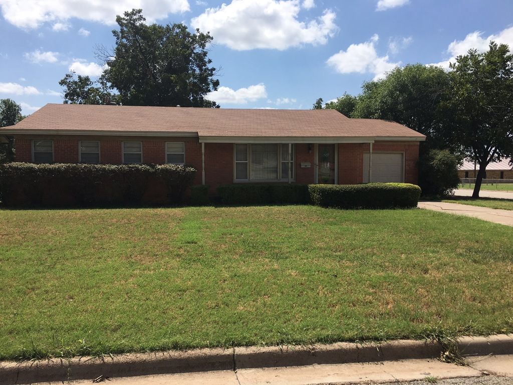 523 W Texas Ave, Iowa Park, TX 76367 Trulia