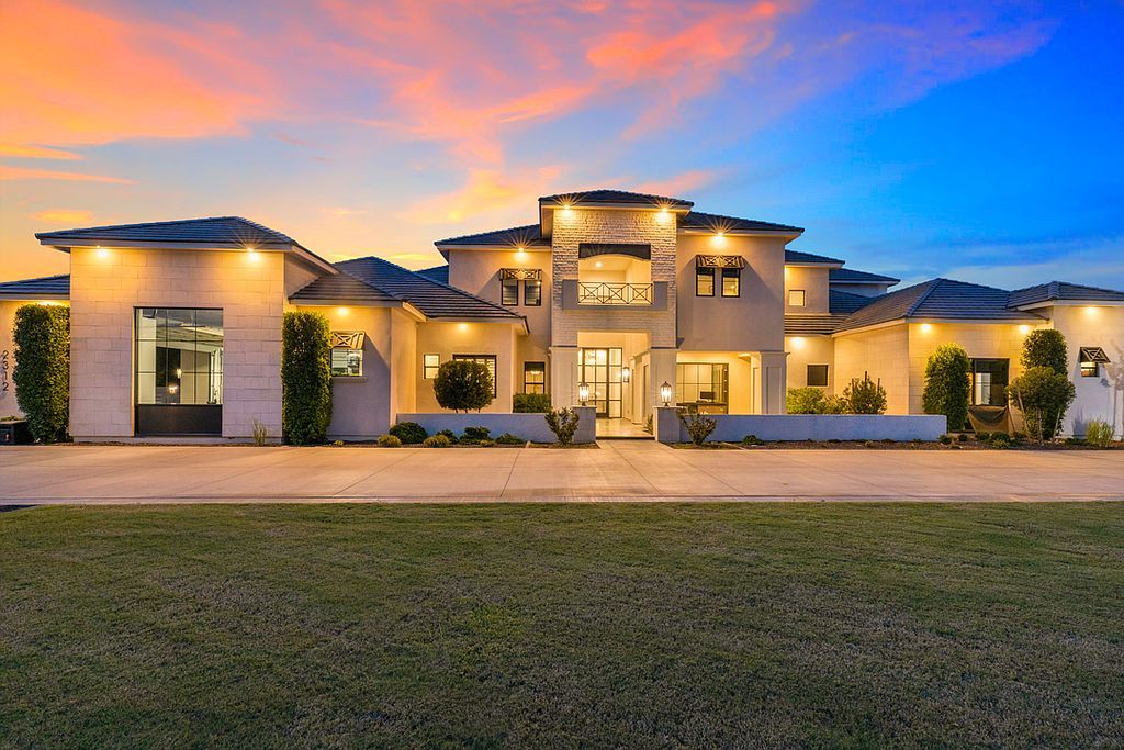 2312 E Orleans Dr, Gilbert, AZ 85298