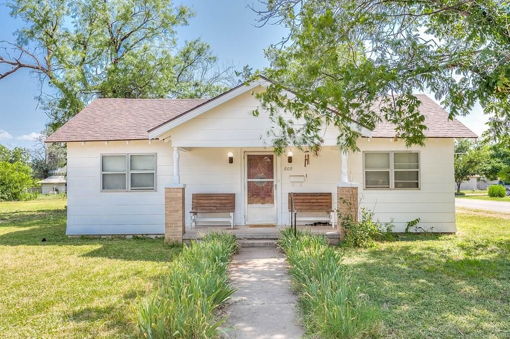 609 N 10th St, Ballinger, TX 76821 Trulia