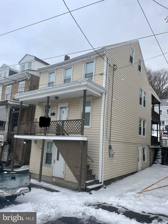 334 Pleasant St, Minersville, PA 17954