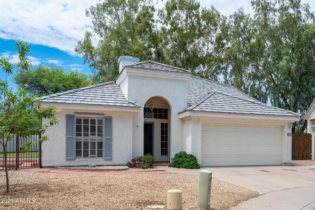 1114 N Madrid Ln, Chandler, AZ 85226
