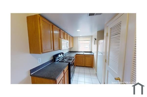 40 Chesapeake St SE #14, Washington, DC 20032