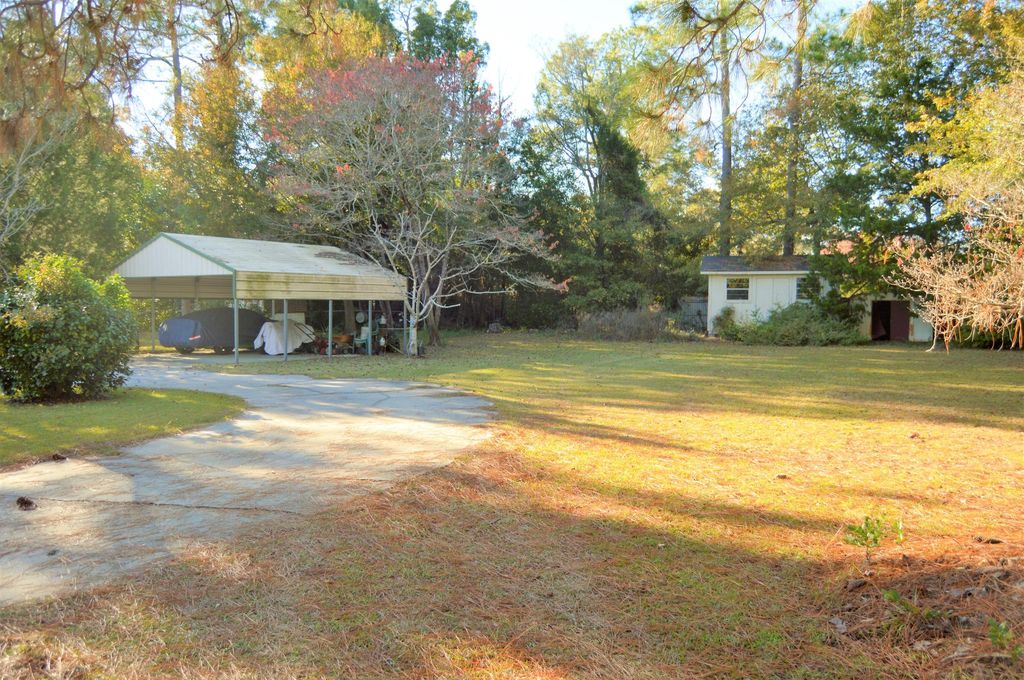 406 Clairborne Ave, Statesboro, GA - 3 Bed, 2.5 Bath Single-Family Home