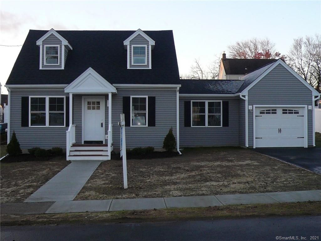 35 Allyndale Dr, Stratford, CT 06614