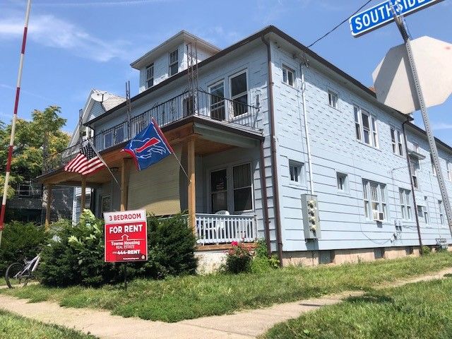 101 Southside Pkwy, Buffalo, NY 14220