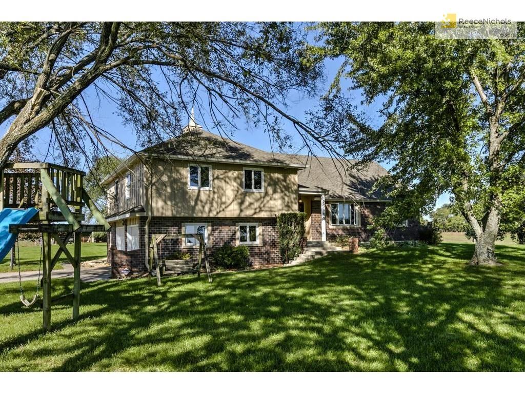 23902 E 283rd St, Harrisonville, MO - 5 Bed, 4 Bath Single-Family Home