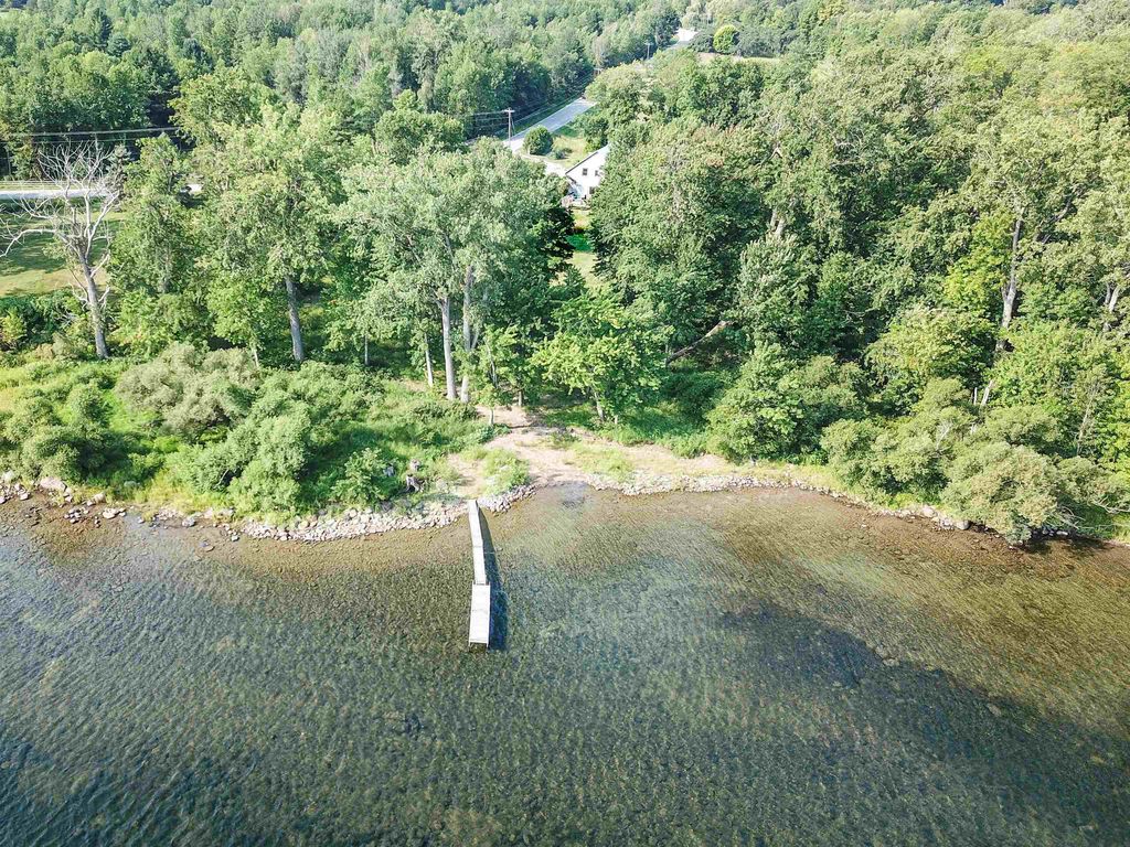 320 Main St, Isle La Motte, VT 05463