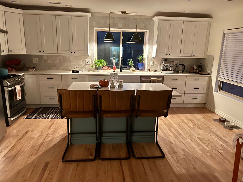 610 Solano Dr SE, Albuquerque, NM 87108 - See Est. Value, Schools & More