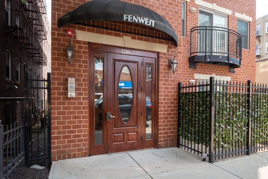 126 Jersey St #402, Boston, MA 02215