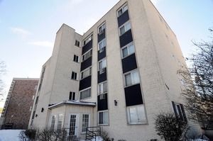 4976 N Milwaukee Ave #402, Chicago, IL 60630