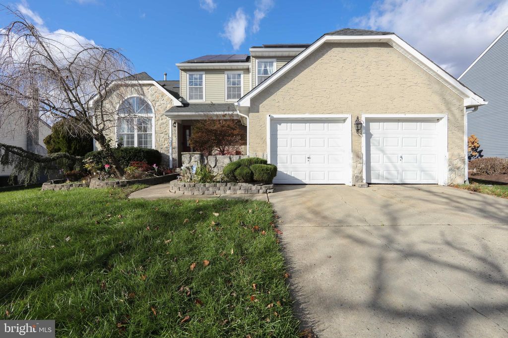 5 Bridle Ln, Sewell, NJ 08080
