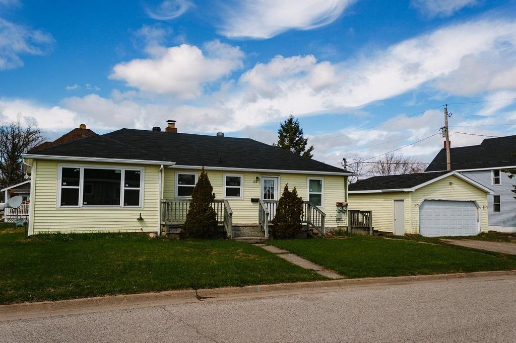 124 W 11th Ave, Sault Sainte Marie, MI 49783 Trulia