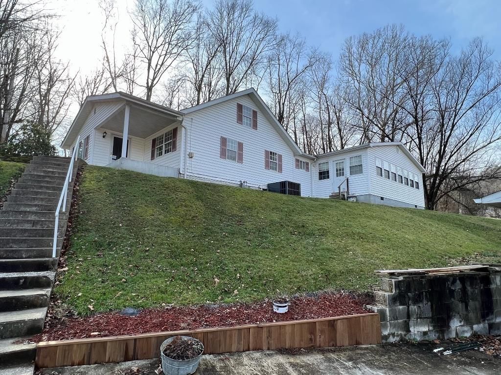 243 Napier St, Wayne, WV 25570 Trulia