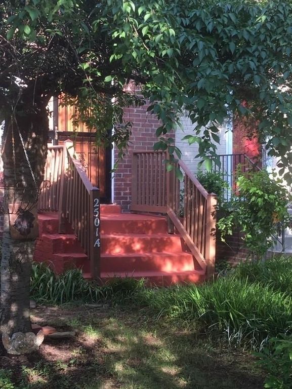 2501A Leslie Ave, Alexandria, VA 22301