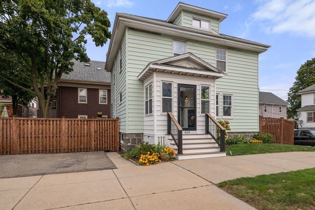 424 Gallivan Blvd, Dorchester, MA 02124